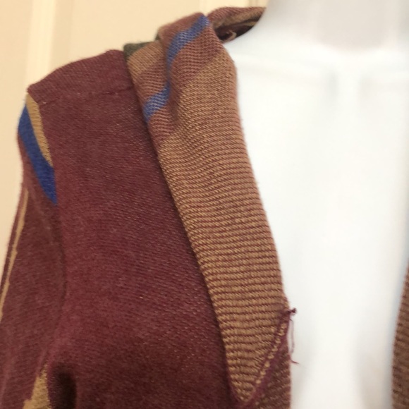 Beautiful jacket long warm hood . Looks hot with boots.maroon , blue and tan - Picture 2 of 5